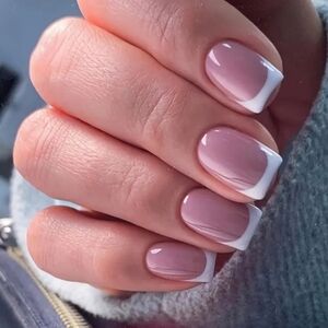 24 Pieces Fake Press On Nails